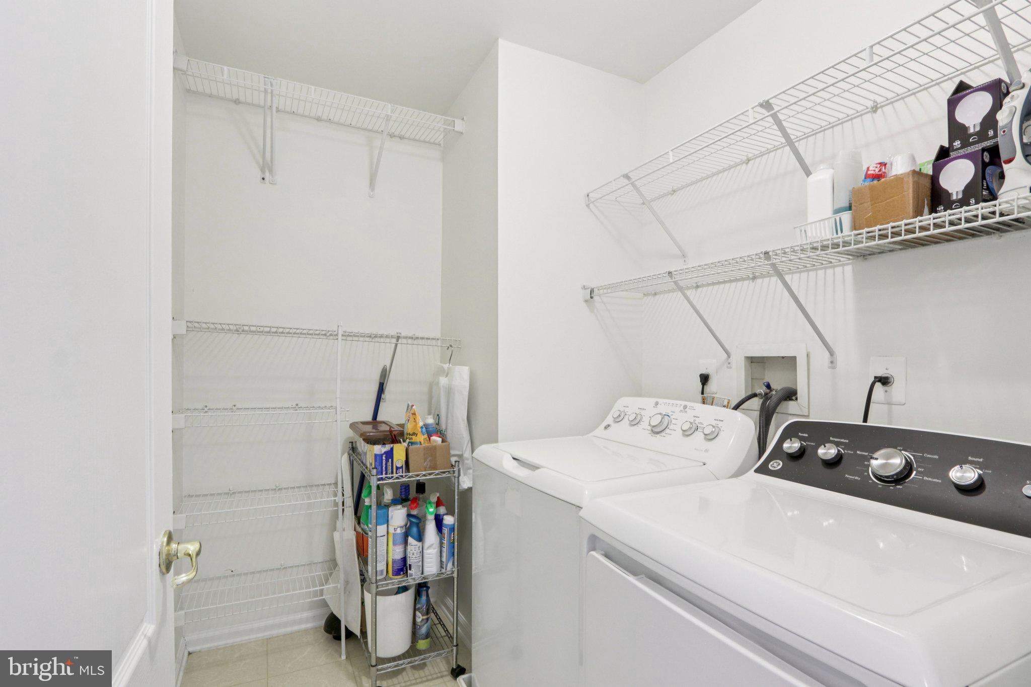 24 Compass Circle Mount Laurel, NJ 08054 - Photo 45 of 61 a utility room with dryer and washer