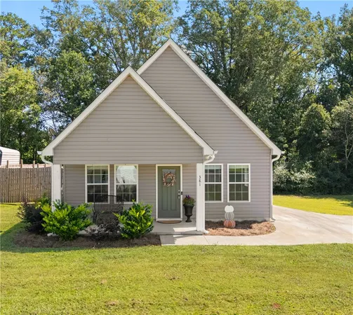 $282,500 | 381 Deer Farm, Fair Play, SC 29643