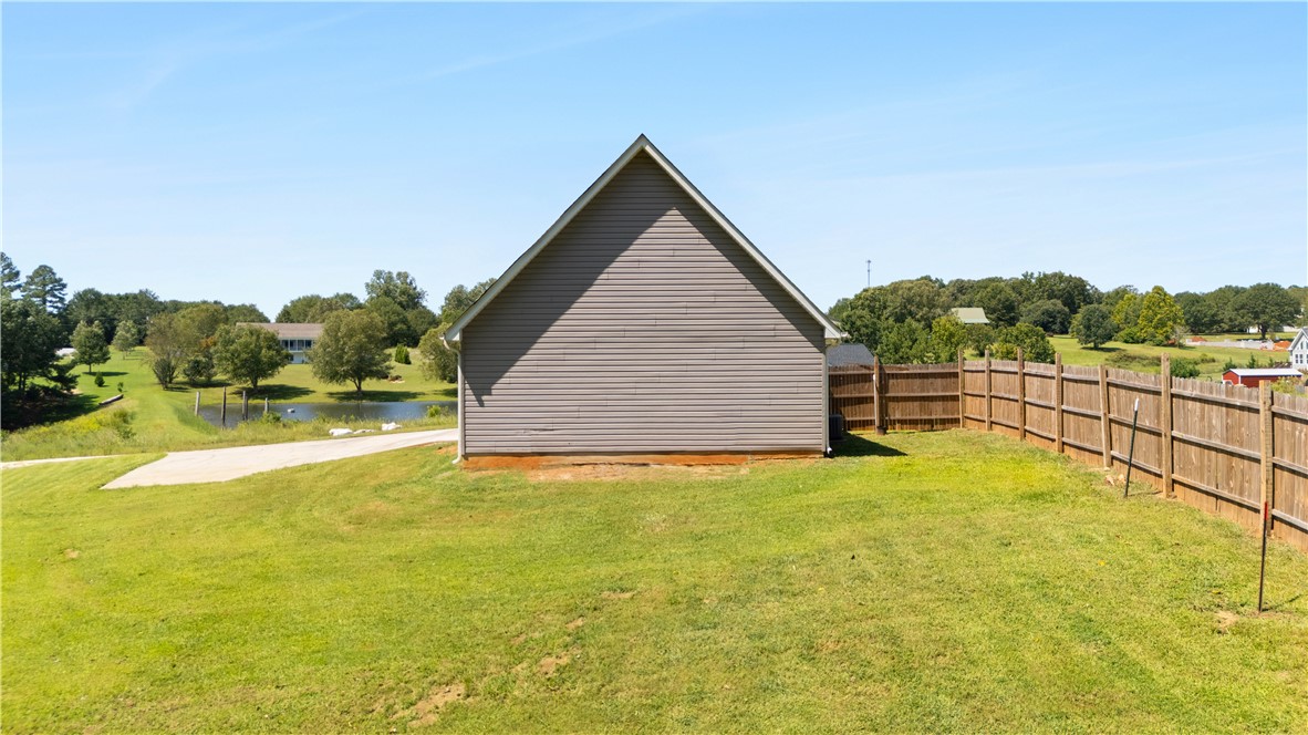 381 Deer Farm Fair Play, SC 29643 - Photo 39 of 44