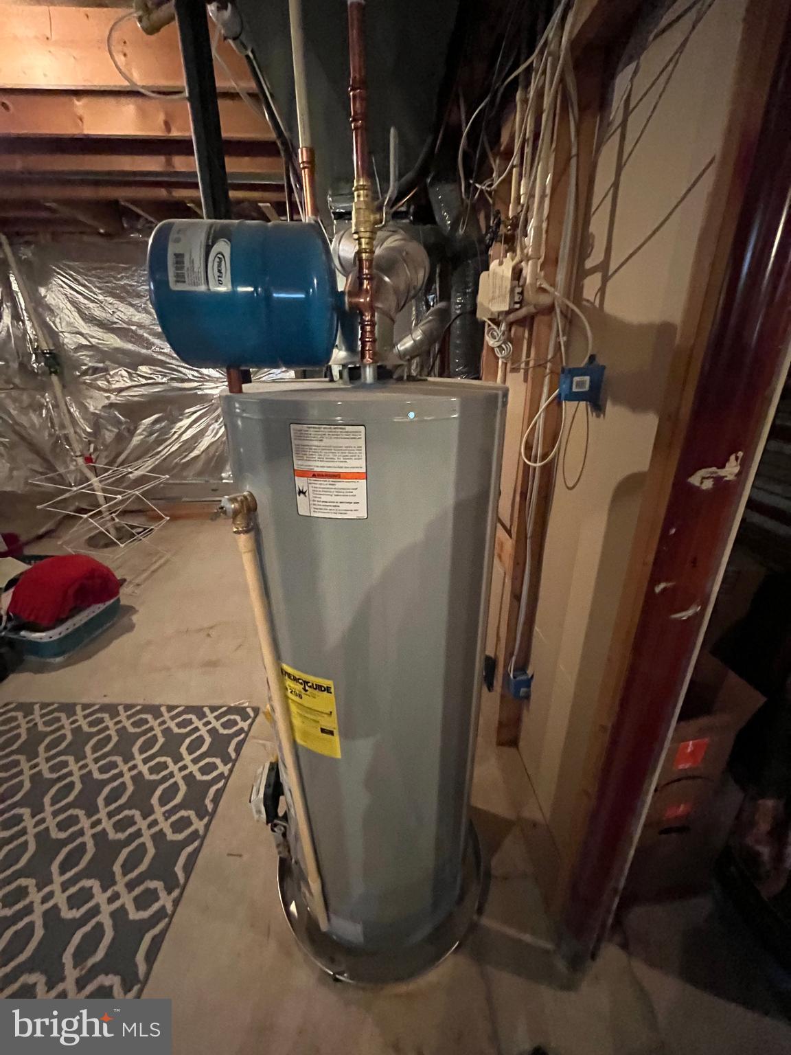 14660 Red House Road Gainesville, VA 20155 - Photo 43 of 64 New water heater with expansion tank