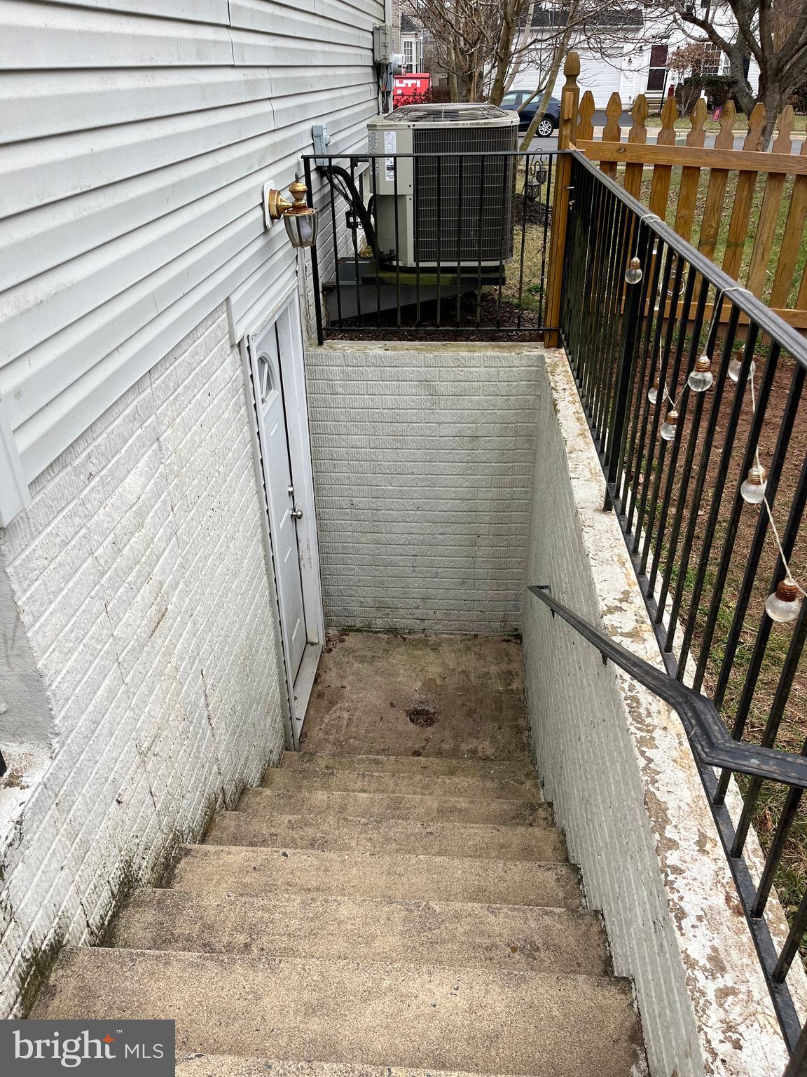14660 Red House Road Gainesville, VA 20155 - Photo 49 of 64 Walk up basement
