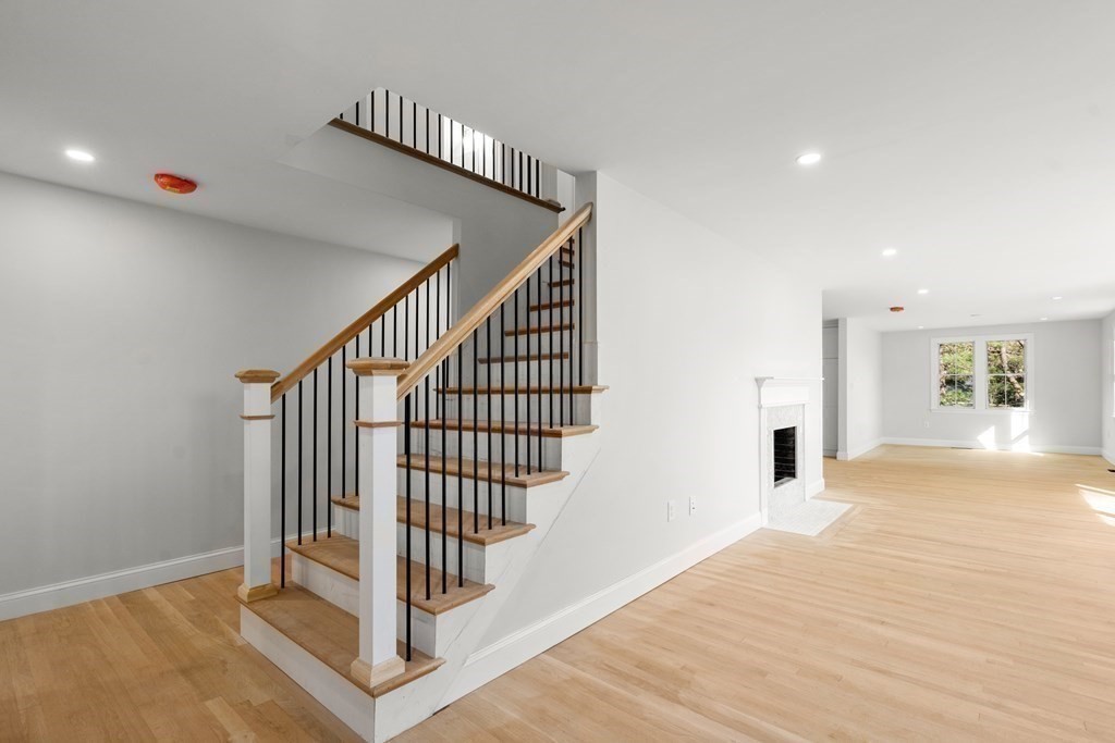 46 Bradyll Road Weston, MA 02493 - Photo 13 of 34