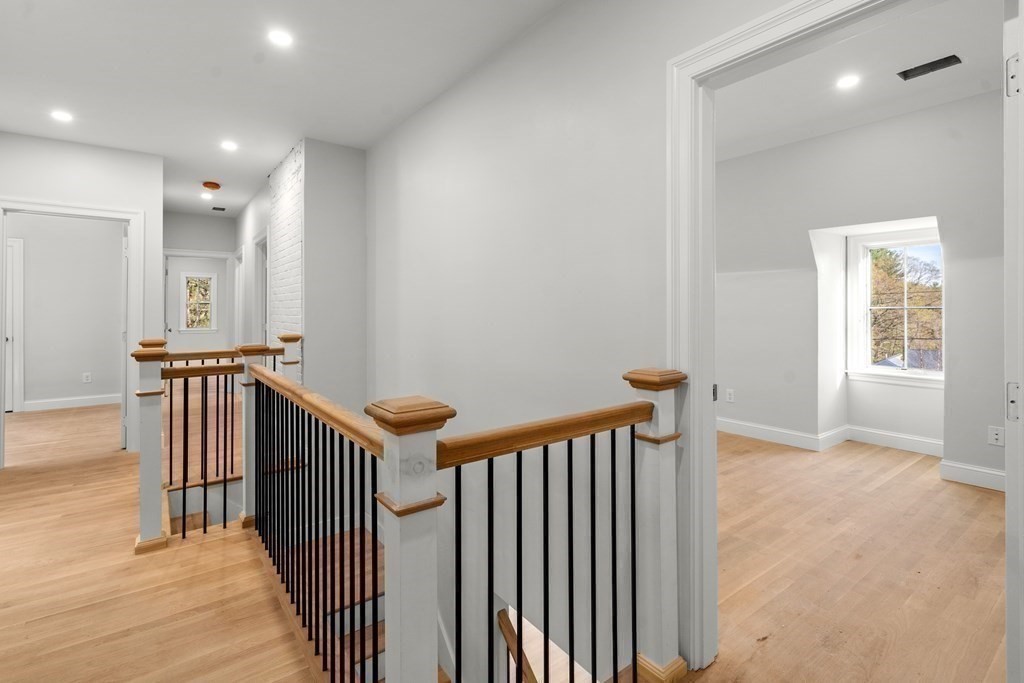 46 Bradyll Road Weston, MA 02493 - Photo 22 of 34