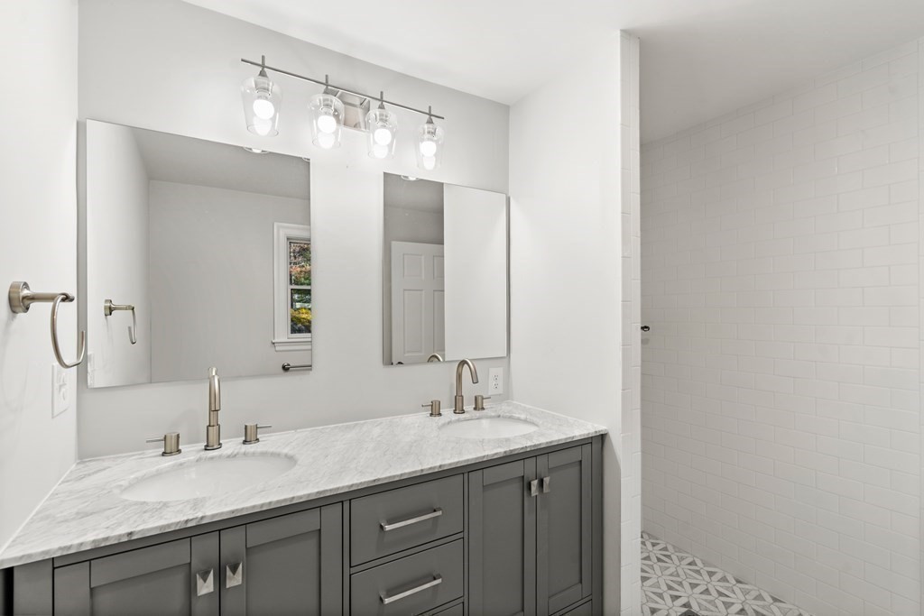 46 Bradyll Road Weston, MA 02493 - Photo 24 of 34