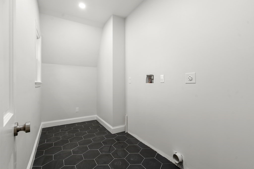 46 Bradyll Road Weston, MA 02493 - Photo 32 of 34