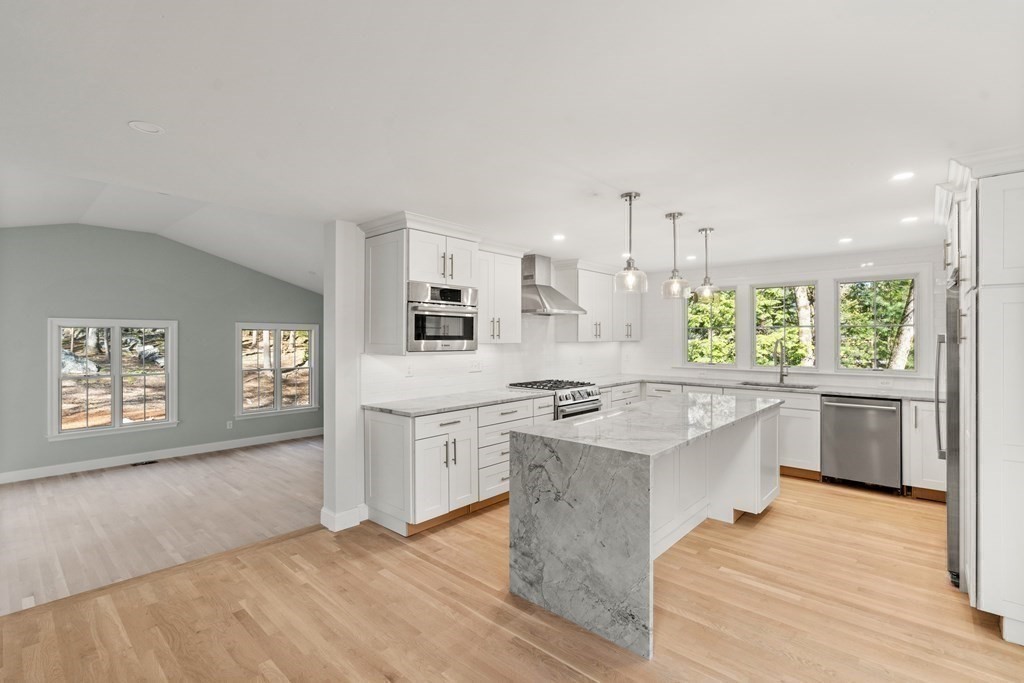 46 Bradyll Road Weston, MA 02493 - Photo 9 of 34