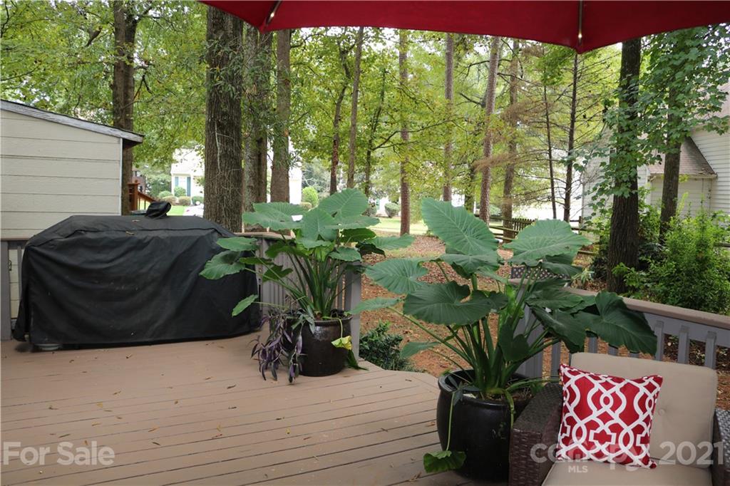 6414 Nevin Road Charlotte, NC 28262 - Photo 3 of 17 a view of outdoor space and yard
