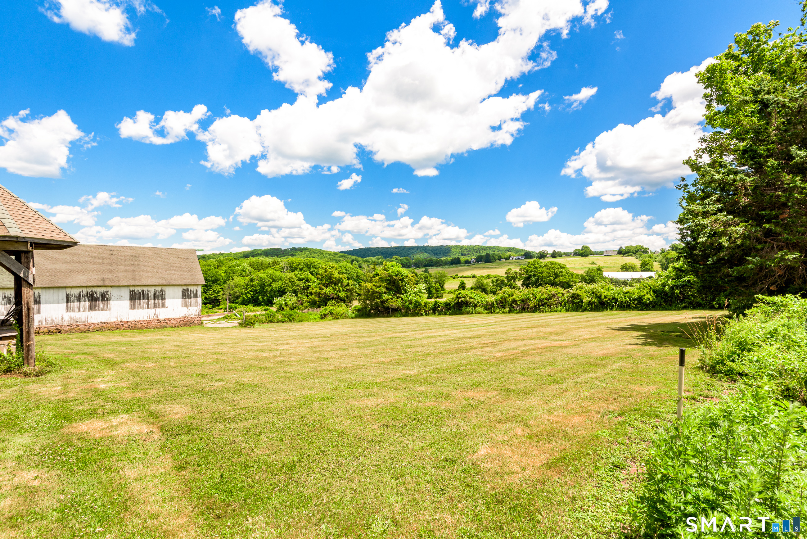 1316 Whirlwind Hill Road Wallingford, CT 06492 - Photo 28 of 40