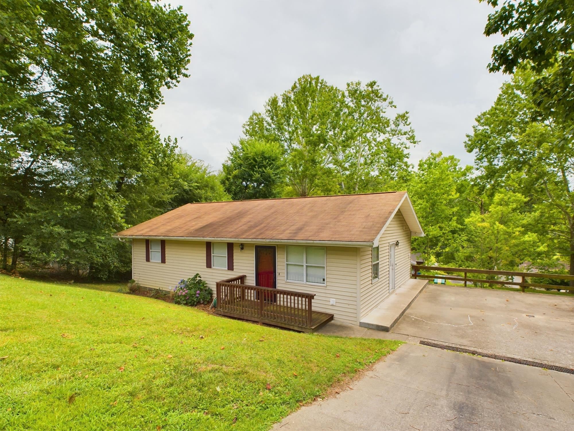 614 Hollow Road Ona, WV 25545 - Photo 2 of 20 Gallery Image 2