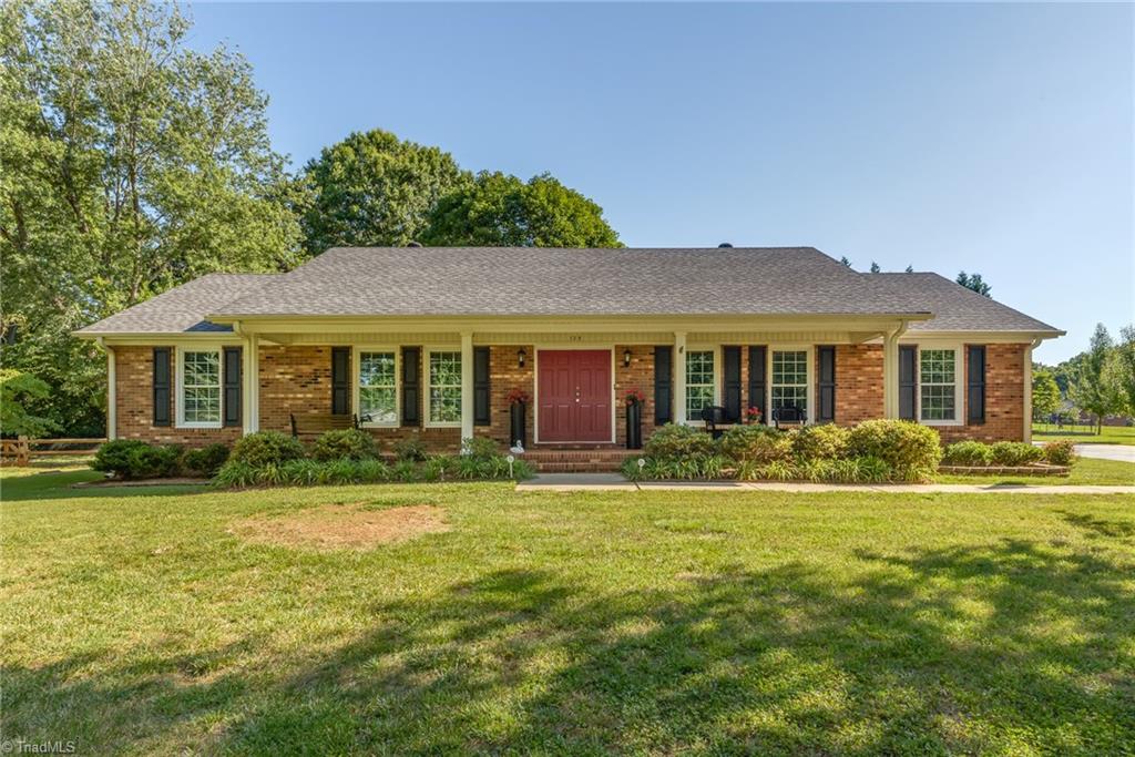 125 Bickerstaff Road Clemmons, NC 27012 - Photo 1 of 23 Gallery Image 1