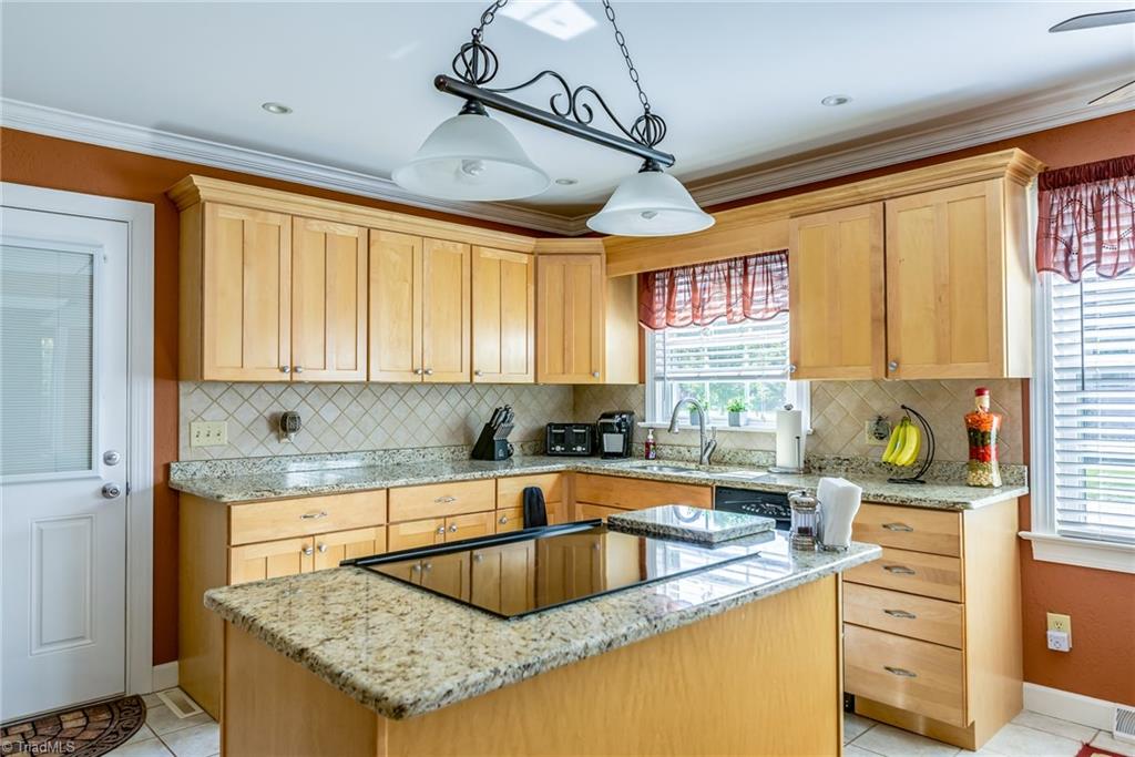 125 Bickerstaff Road Clemmons, NC 27012 - Photo 6 of 23 Gallery Image 6