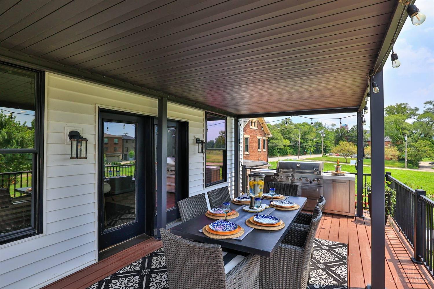 2907 Riverside Drive Cincinnati, OH 45226 - Photo 46 of 75
