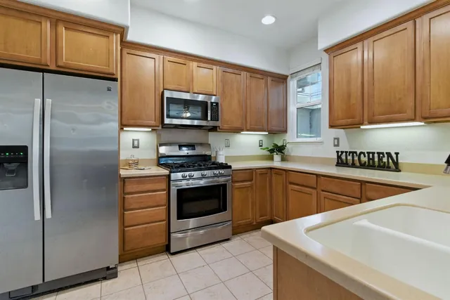 $549,900 | 274 West Gaspara Drive, Mountain House, CA 95391