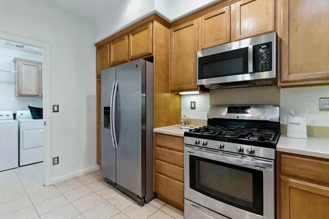 $549,900 | 274 West Gaspara Drive, Mountain House, CA 95391