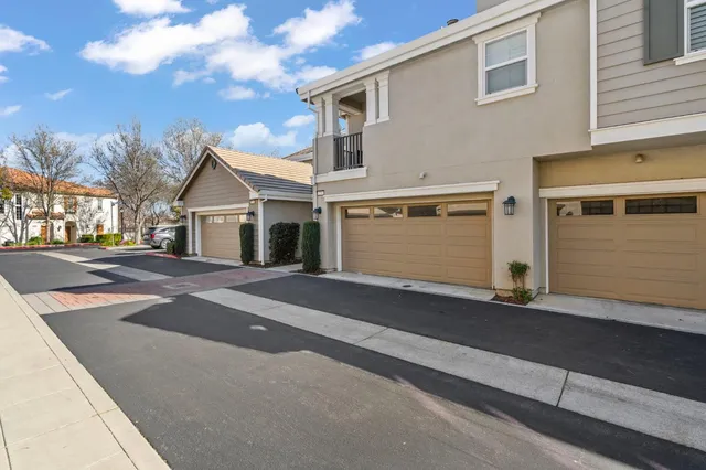 $549,900 | 274 West Gaspara Drive, Mountain House, CA 95391