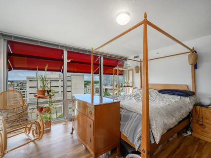 $399,900 | 800 Elgin Road, Unit 1220, Evanston, IL 60201