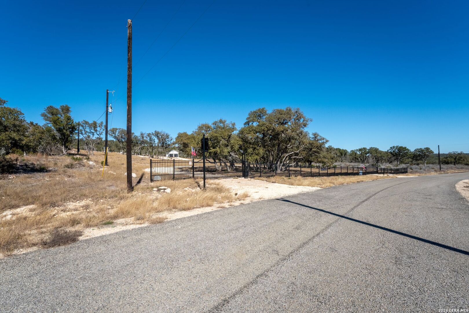 174 Crescent Ridge Hondo, TX 78861 - Photo 21 of 37