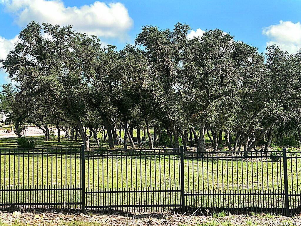 174 Crescent Ridge Hondo, TX 78861 - Photo 29 of 37