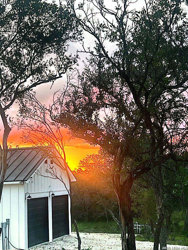 174 Crescent Ridge Hondo, TX 78861 - Photo 31 of 37