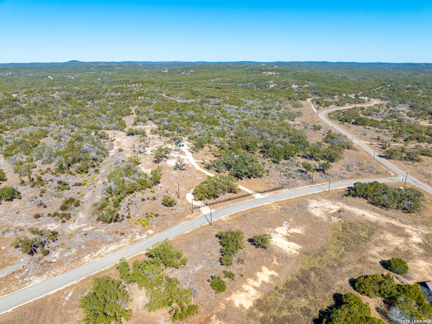 174 Crescent Ridge Hondo, TX 78861 - Photo 4 of 37