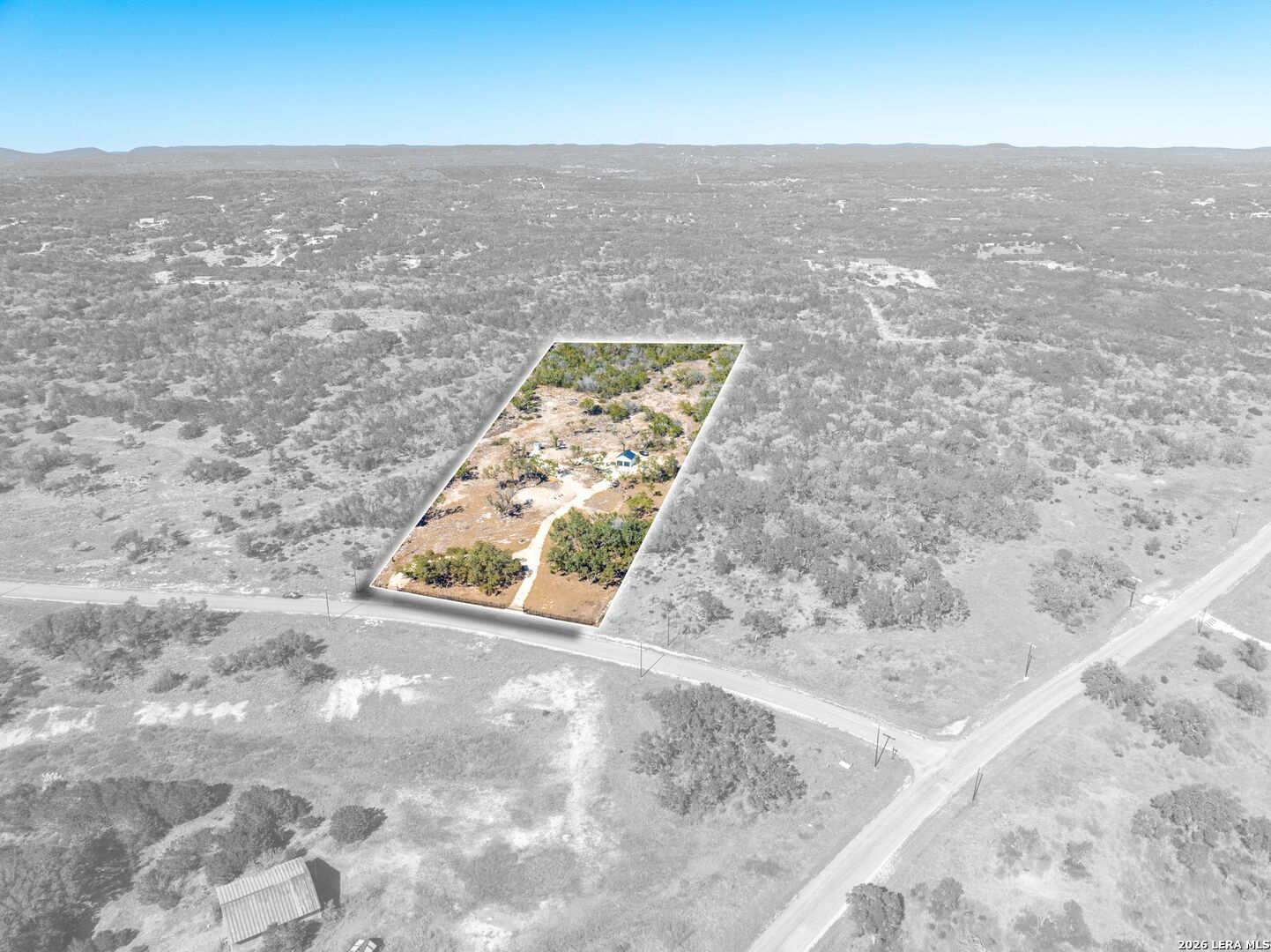 174 Crescent Ridge Hondo, TX 78861 - Photo 6 of 37