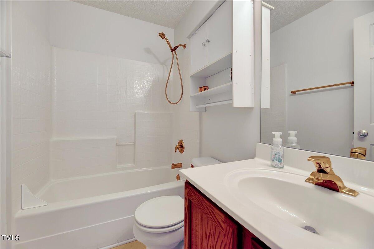 4101 Mantua Way Raleigh, NC 27604 - Photo 13 of 42 Bath 2