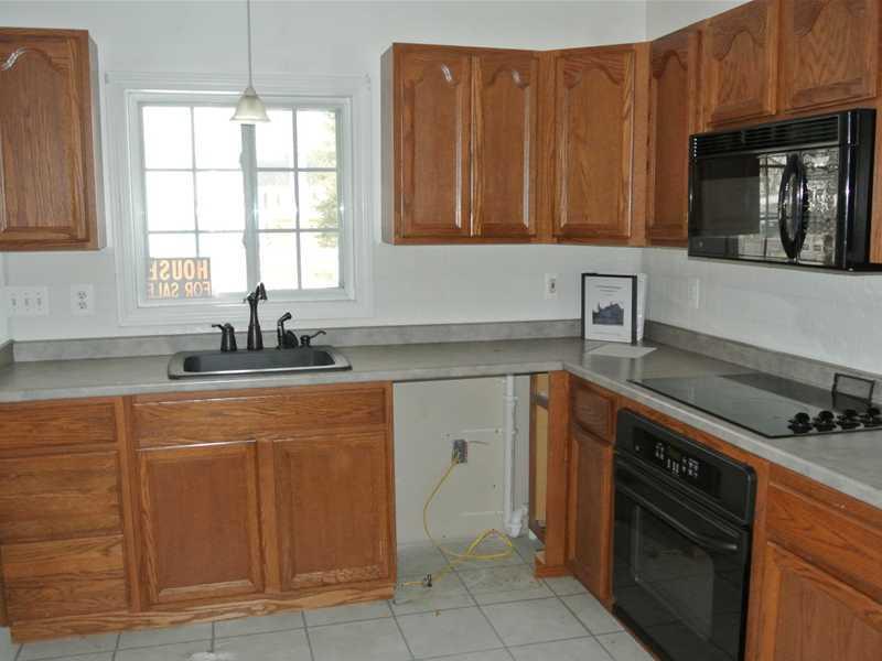 51 Roxbury Road Mexico, ME 04257 - Photo 5 of 12 Kitchen.