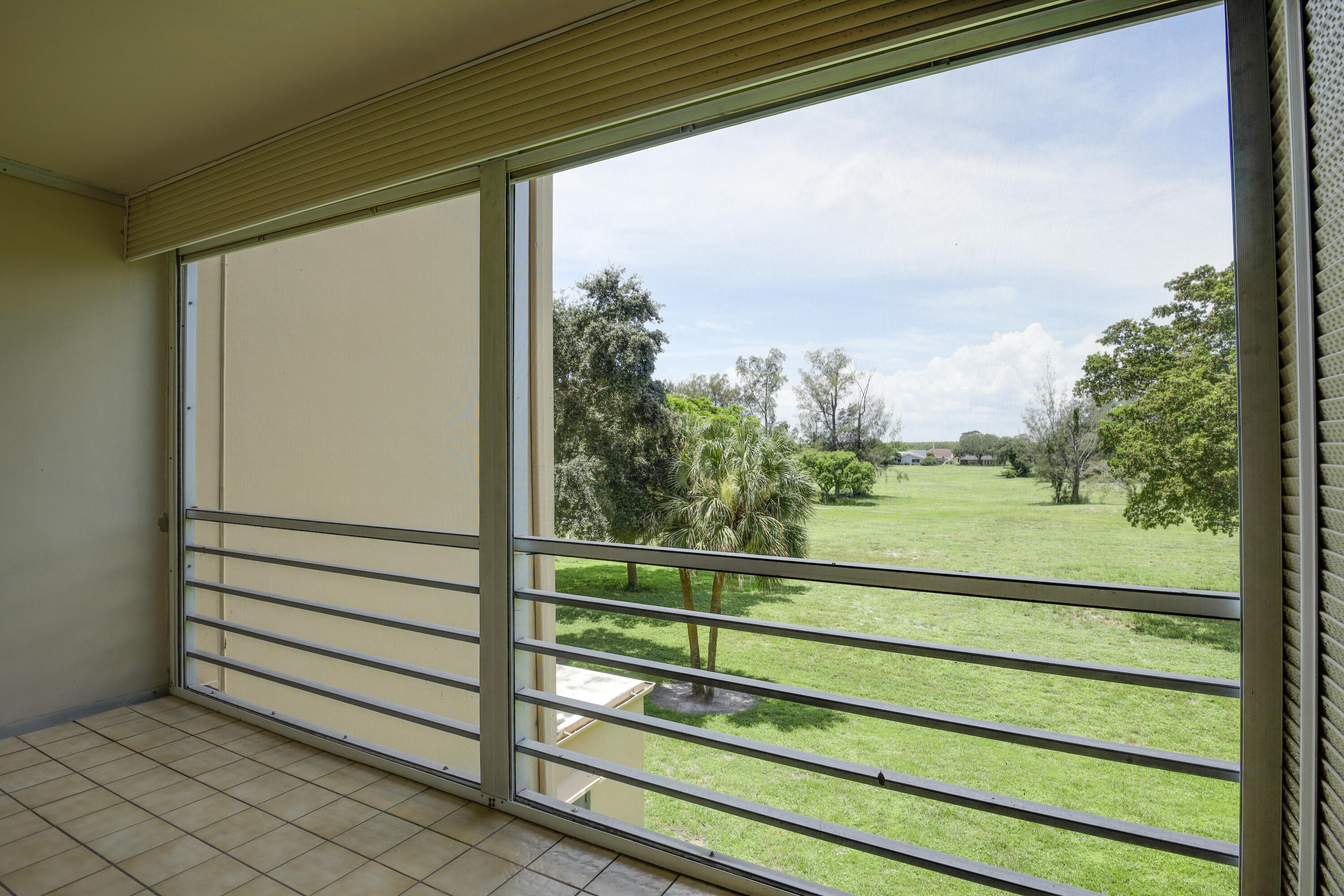 5961 Northwest 2nd Avenue, Unit 307 Boca Raton, FL 33487 - Photo 21 of 29 5961 NW 2nd Ave 307 (24)