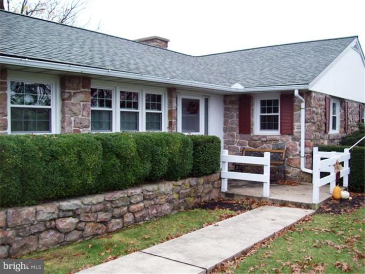 1678 County Line Road Bechtelsville, PA 19505 - Photo 2 of 25 Gallery Image 2