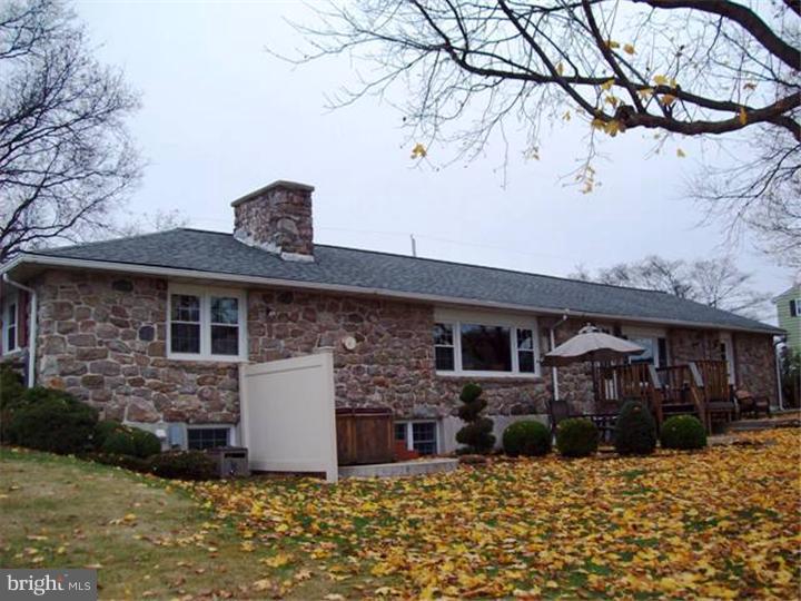 1678 County Line Road Bechtelsville, PA 19505 - Photo 3 of 25 Gallery Image 3