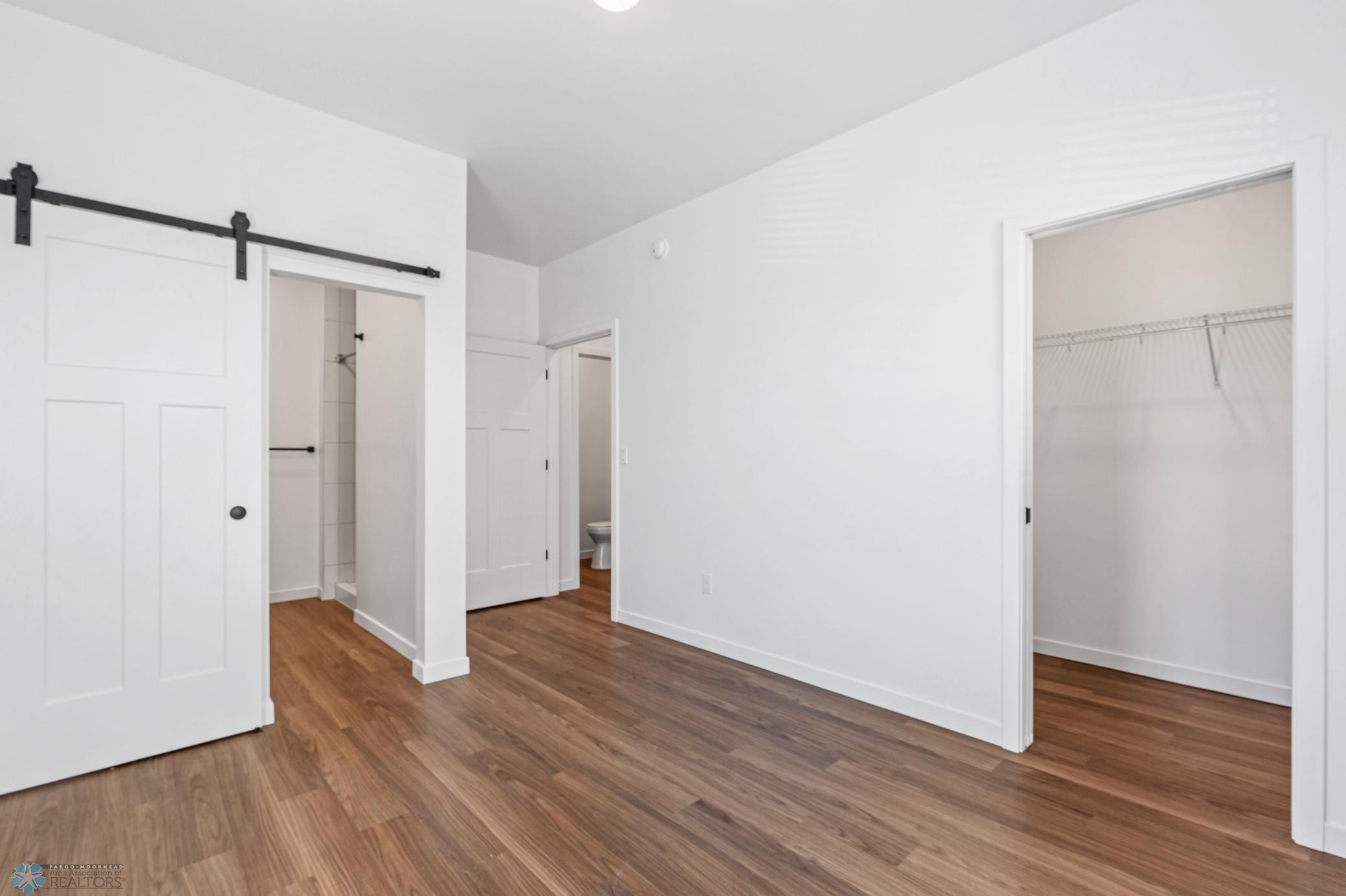 502 8th Street South, Unit 2 Fargo, ND 58103 - Photo 21 of 49
