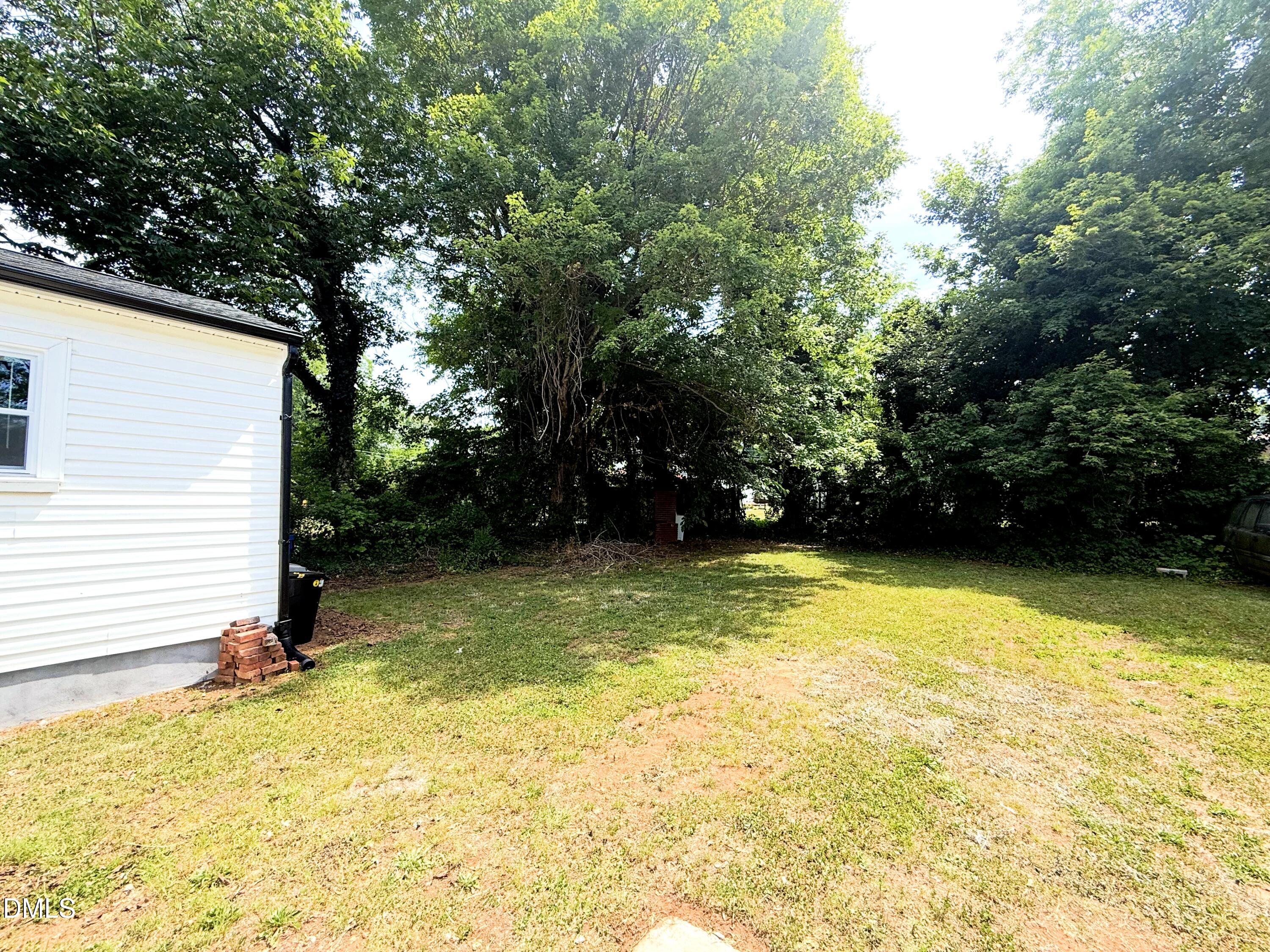 417 North Street Graham, NC 27253 - Photo 6 of 18 a view of a backyard