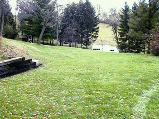 634 Arden Road Washington, PA 15301 - Photo 7 of 8 Gallery Image 7