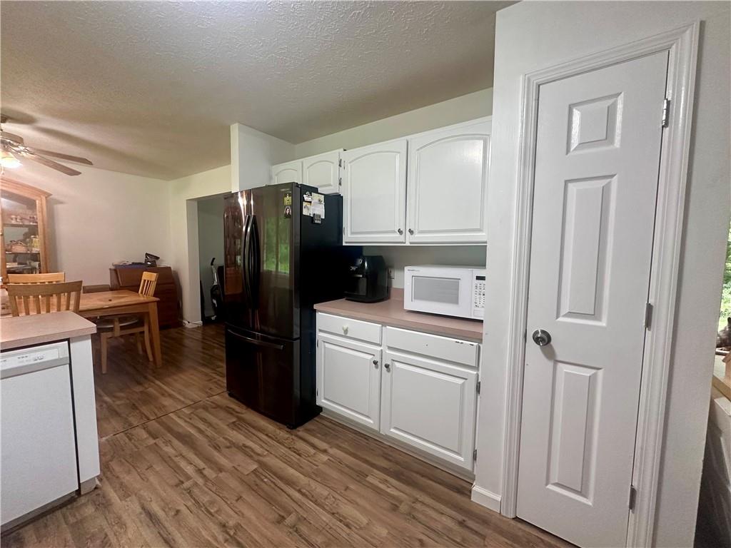 201 Grubb Road Boyers, PA 16020 - Photo 4 of 12 Gallery Image 4