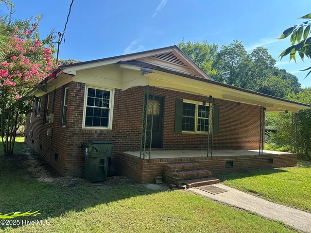 $99,000 | 449 East Jackson Street, Rich Square, NC 27869