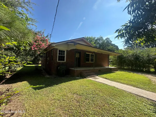 $89,000 | 449 East Jackson Street, Rich Square, NC 27869