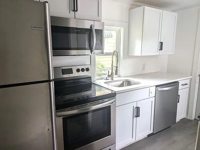 $1,200,000 | 1221 Sumner Avenue, North Charleston, SC 29406