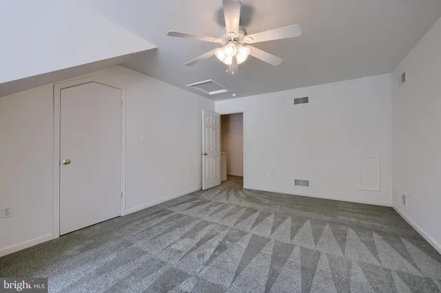 $429,900 | 18 Red Leaf Lane, Lancaster, PA 17602