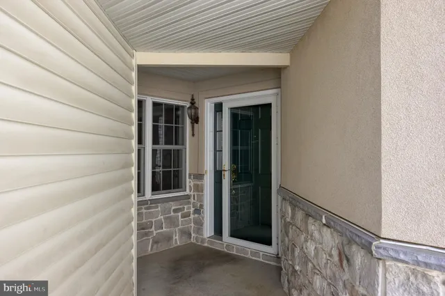 $429,900 | 18 Red Leaf Lane, Lancaster, PA 17602