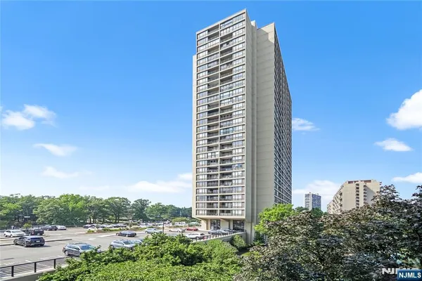 $130,000 | 5 Horizon Road, Unit 501, Fort Lee, NJ 07024