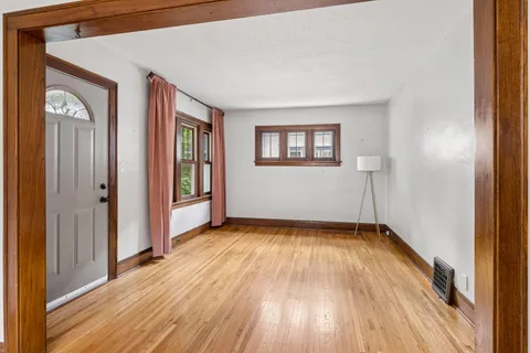 $325,000 | 4136 25th Avenue South, Minneapolis, MN 55406
