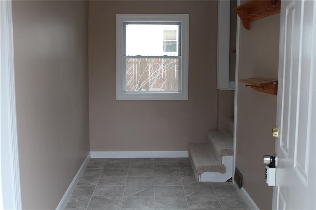 26 Prospect Street Springvale, ME 04083 - Photo 2 of 14 Photo