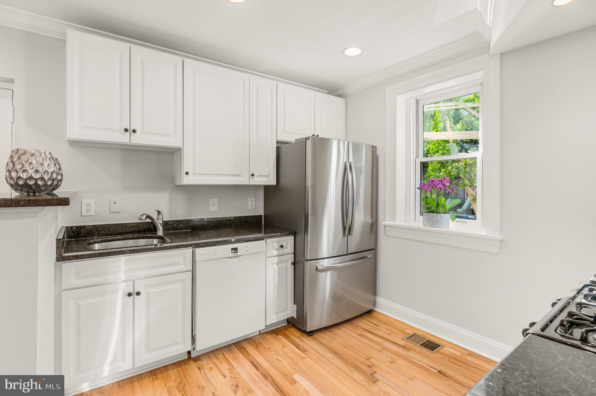 150 Rhode Island Avenue Northwest, Unit 103 Washington, DC 20001 - Photo 11 of 36 Kitchen with new refrigerator