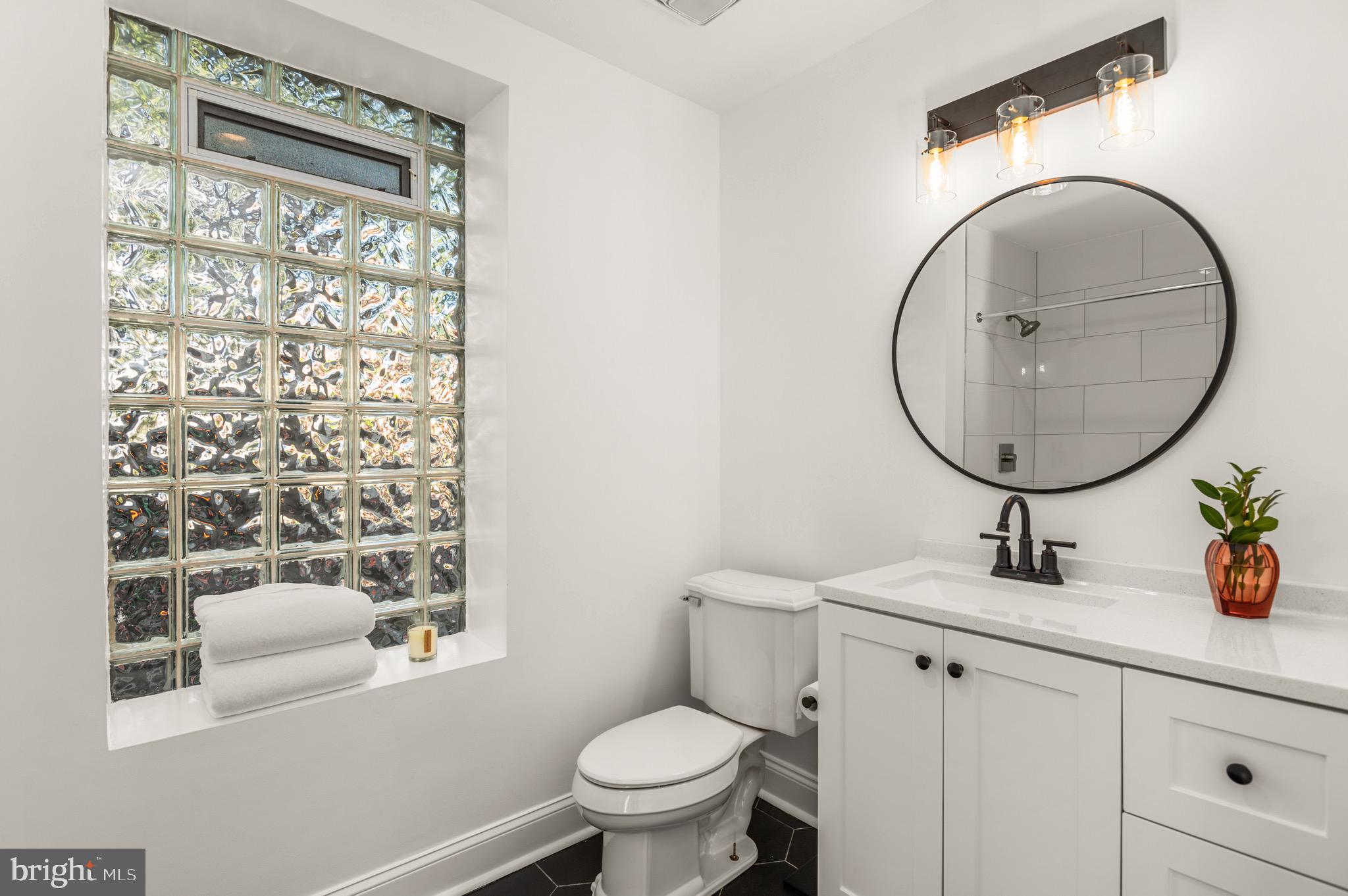 150 Rhode Island Avenue Northwest, Unit 103 Washington, DC 20001 - Photo 19 of 36 Hall Bath with shower