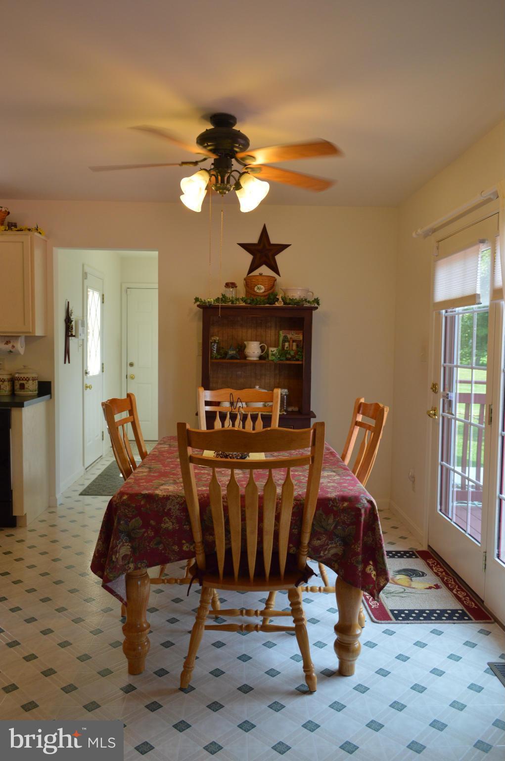 15106 Hicksville Road Clear Spring, MD 21722 - Photo 12 of 30 BREAKFAST NOOK