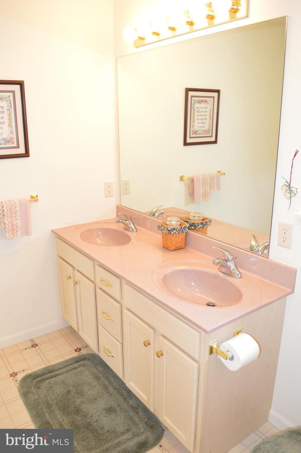 15106 Hicksville Road Clear Spring, MD 21722 - Photo 15 of 30 MASTER BATH WITH DUAL SINKS