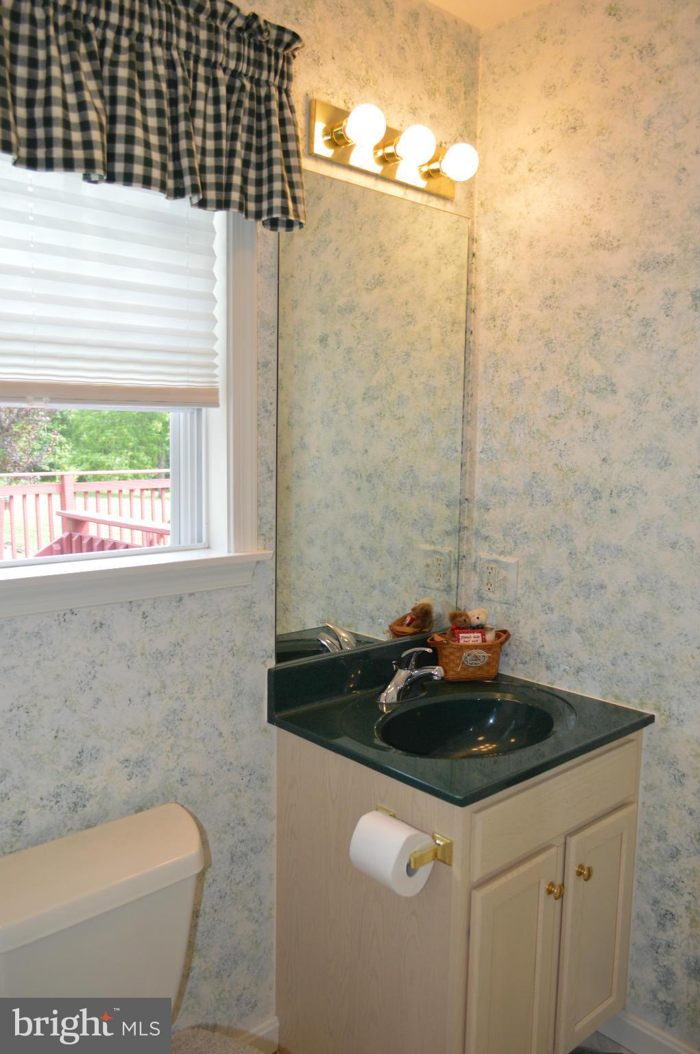 15106 Hicksville Road Clear Spring, MD 21722 - Photo 24 of 30 MAIN LEVEL HALF BATH