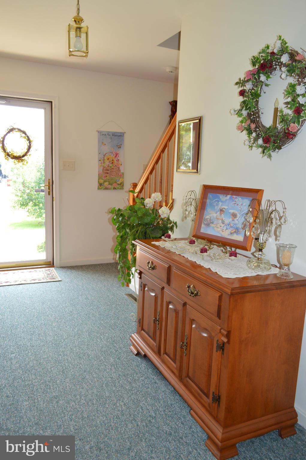 15106 Hicksville Road Clear Spring, MD 21722 - Photo 7 of 30 FOYER