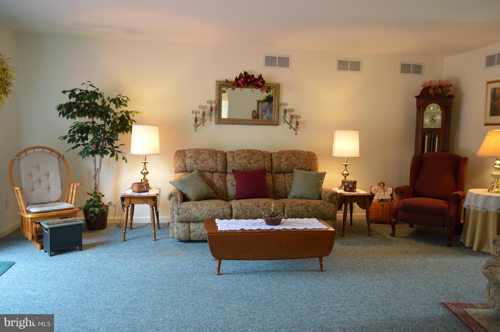 15106 Hicksville Road Clear Spring, MD 21722 - Photo 8 of 30 FAMILY ROOM OFF OF BREAKFAST NOOK