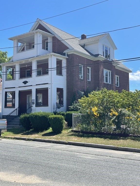 233-235 Centre Street Springfield, MA 01151 - Photo 1 of 4 Gallery Image 1